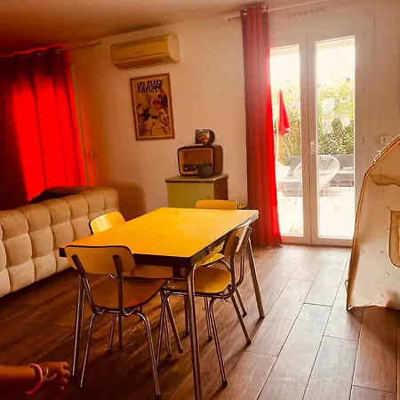 Maison Vintage Avec Grand Jardin Dom wakacyjny Thuir